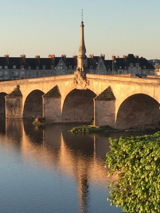 Les Lumieres De La Loire Blois Exterior foto